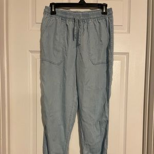 NWT - Soft Chambray Tencil Jogger Pants - Small